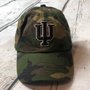 uva winter hat